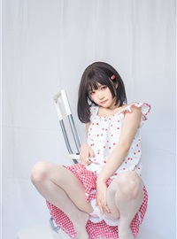 神沢永莉 - 粉色格子裙(15)
